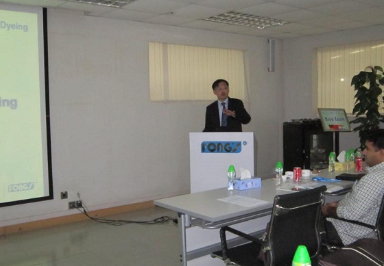 Mr. William Wong, Area Sales Manager of FONG’S gave a detailed presentation on FONG’S ALLWIN Plus high temperature package dyeing machine with the revolutionary wave dyeing technology and intelligent control to reduce the liquor ratio ever low to 1:4.
