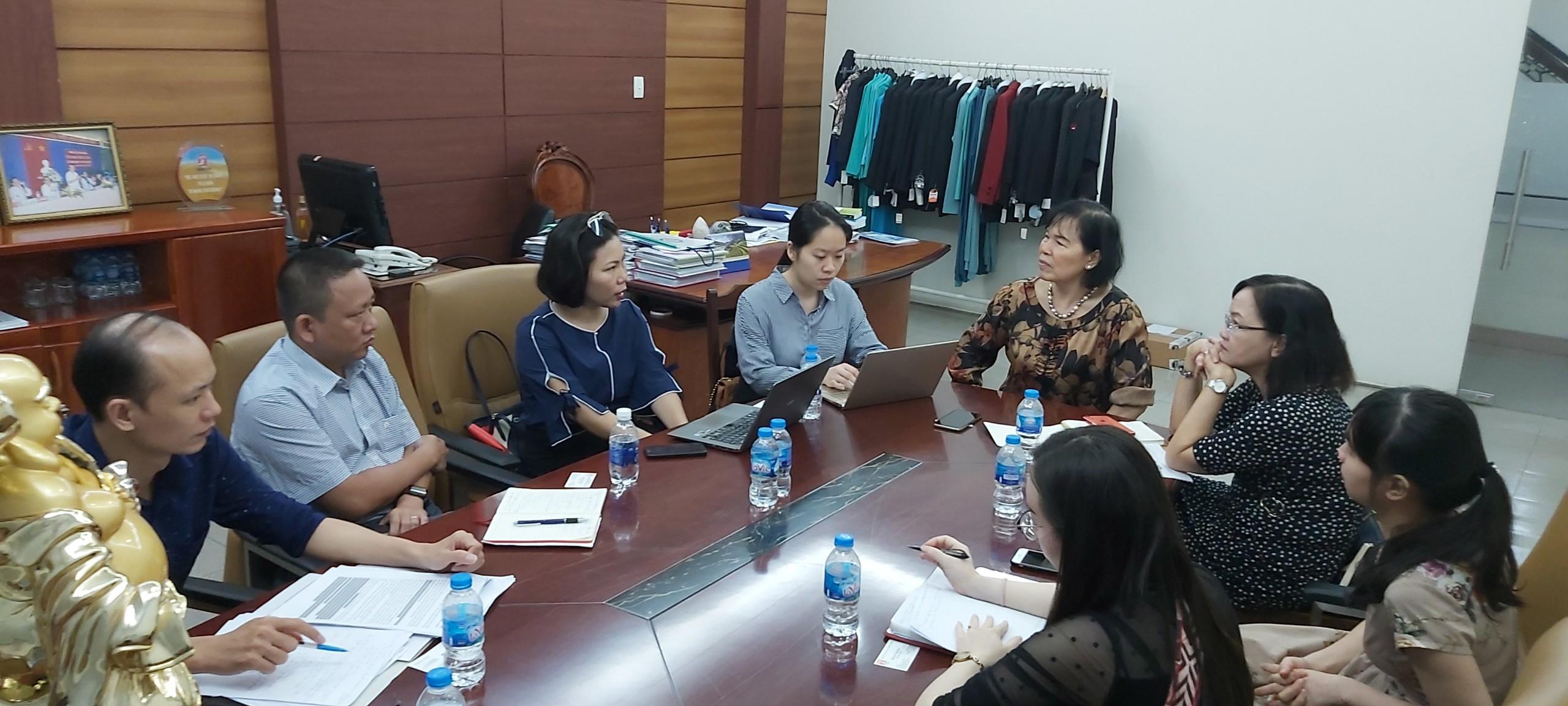 VITAS representatives joined with the Government Office Delegation to work with businesses in the South