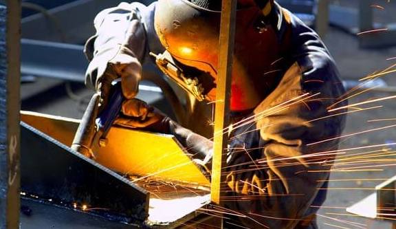 UV protection factor of protective clothing for welders
