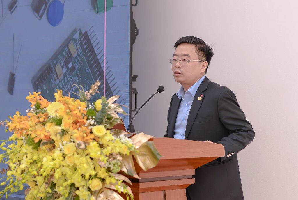 Mr. Le Tien Truong - Chairman of the Board of Directors of Vinatex